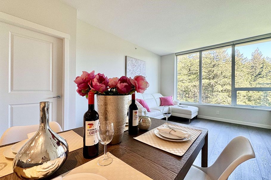 1307 3487 Binning Road Vancouver, BC - 12