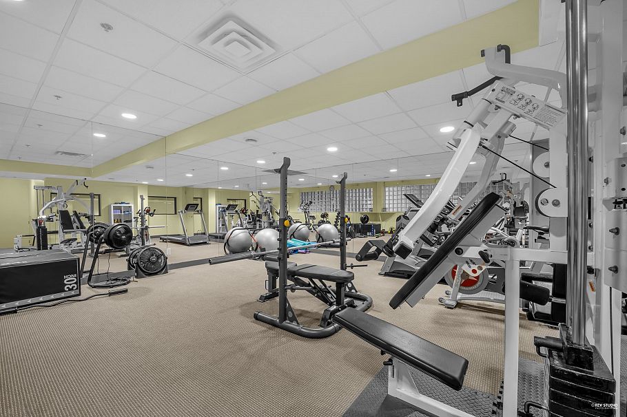 214 1688 Robson Street Vancouver, BC - 17