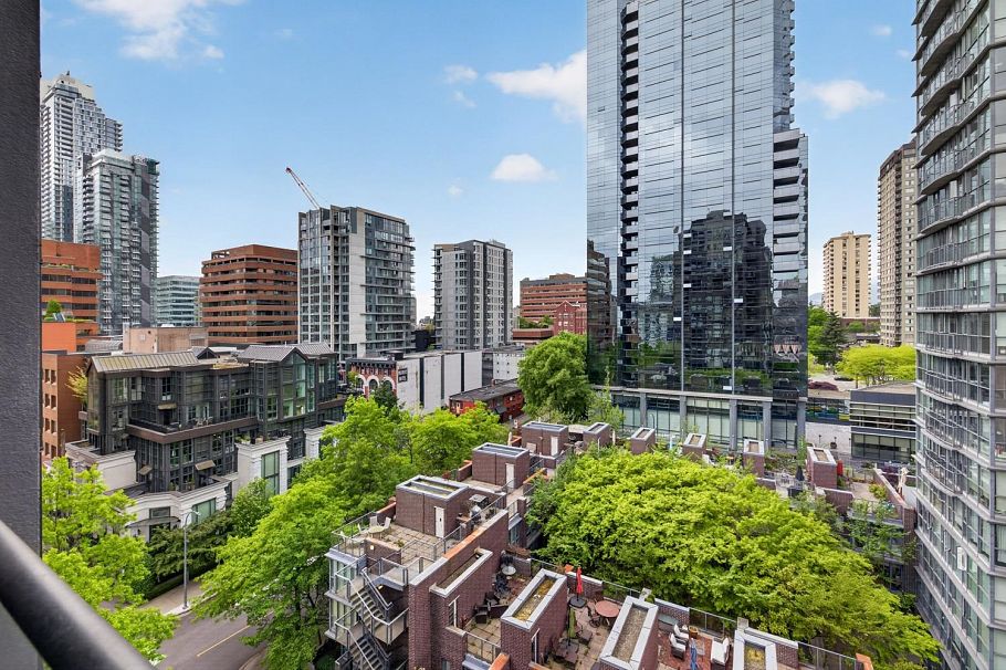 1005 811 Helmcken Street Vancouver, BC - 8