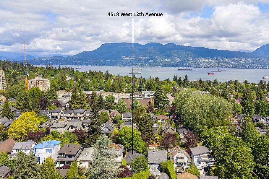 4518 W 12th Avenue Vancouver, BC - 20