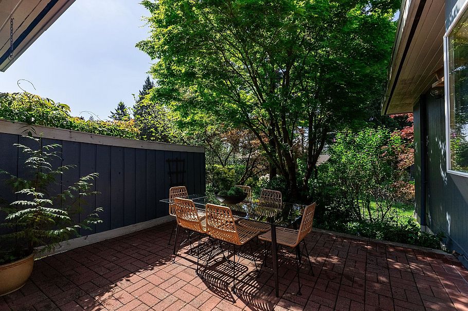 3665 Edgemont Boulevard North Vancouver, BC - 17