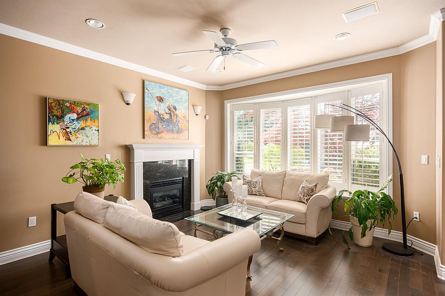 228 W Kings Road North Vancouver, BC - 4