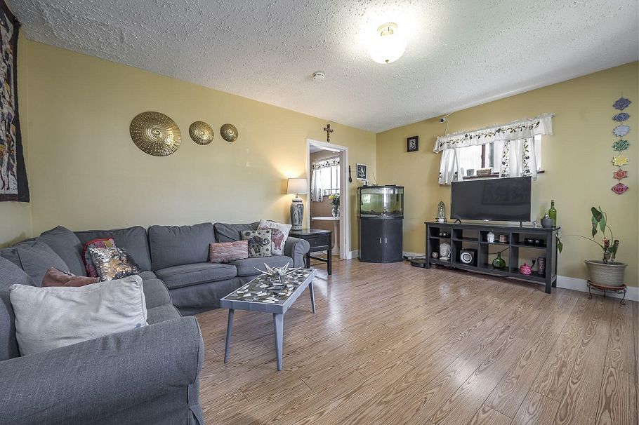 3826 Glendale Street Vancouver, BC - 14