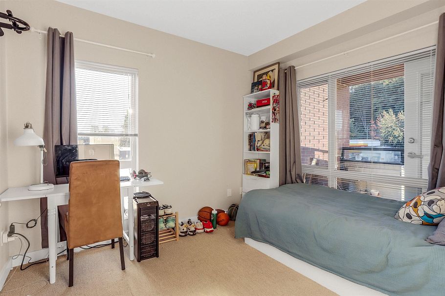 204 1177 Marine Drive North Vancouver, BC - 13