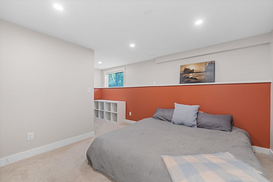 1690 Cascade Court North Vancouver, BC - 38