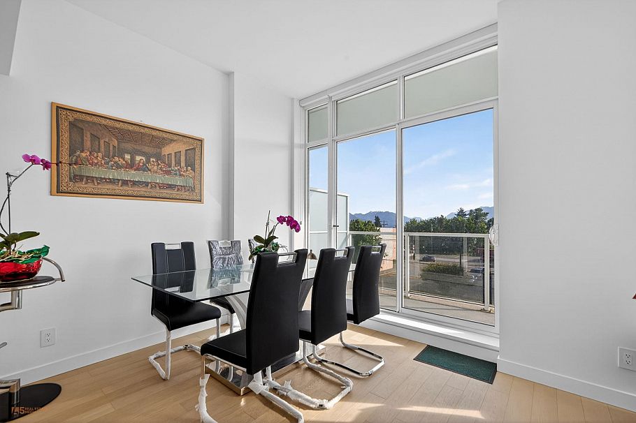 312 2220 Kingsway Vancouver, BC - 9