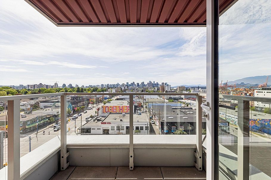 902 933 E Hastings Street Vancouver, BC - 8