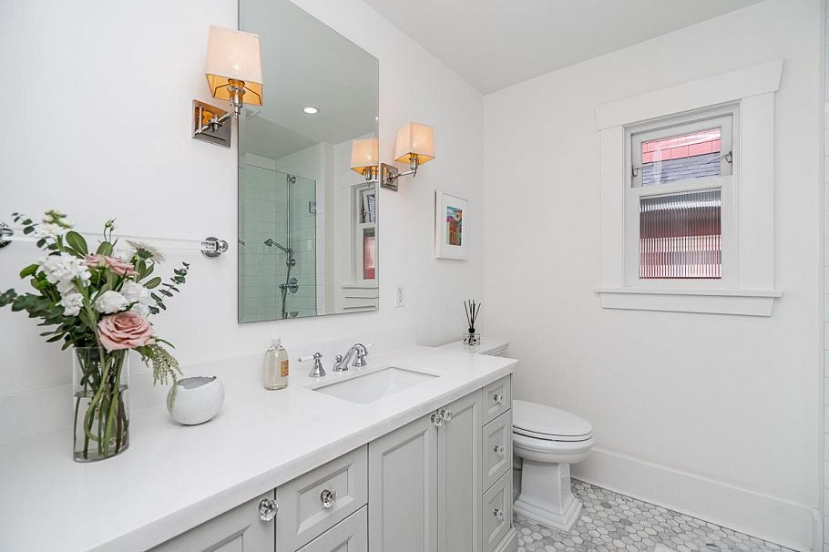 2230 Waterloo Street Vancouver, BC - 17