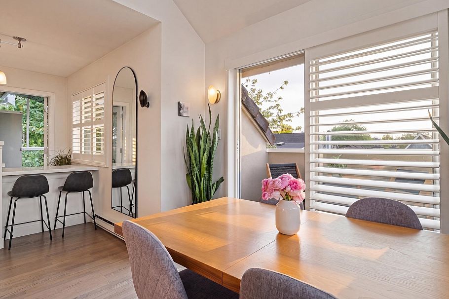 2558 W 4th Avenue Vancouver, BC - 7