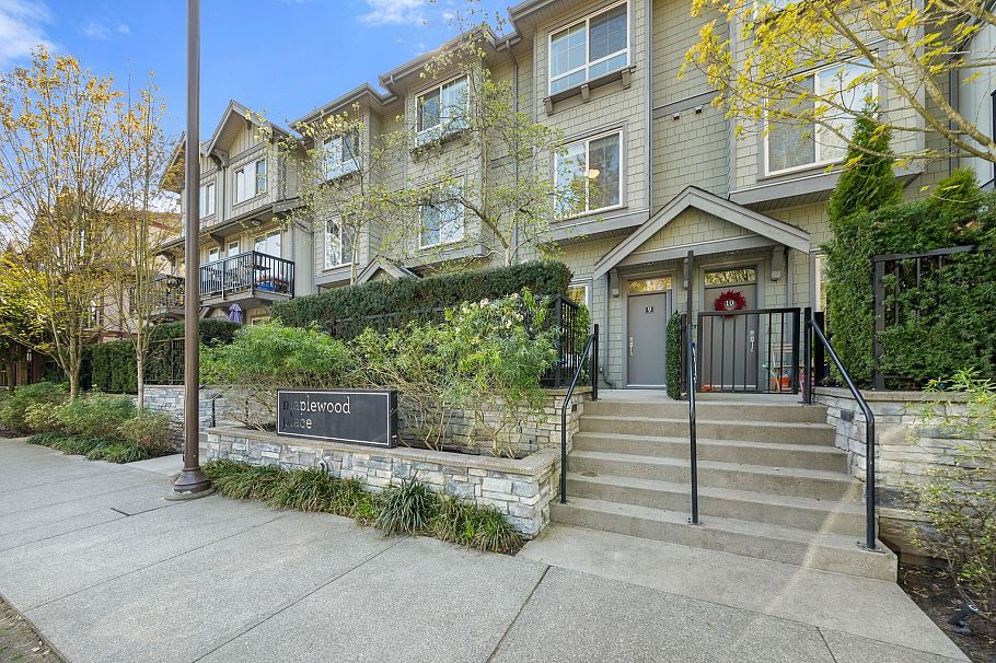 9 433 Seymour River Place North Vancouver, BC - 2
