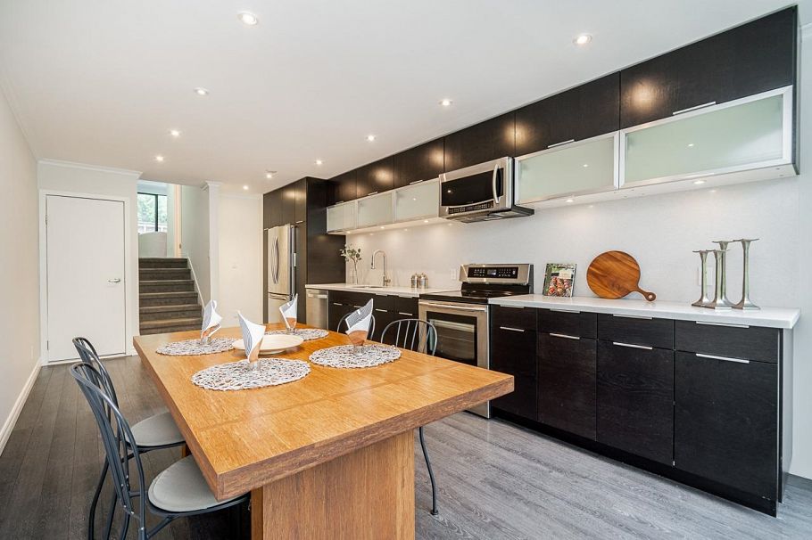 697 Moberly Road Vancouver, BC - 7