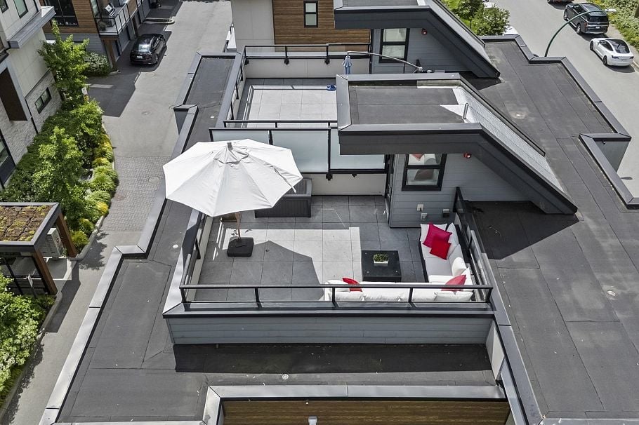 7 856 Orwell Street North Vancouver, BC - 24