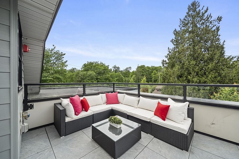 7 856 Orwell Street North Vancouver, BC - 23