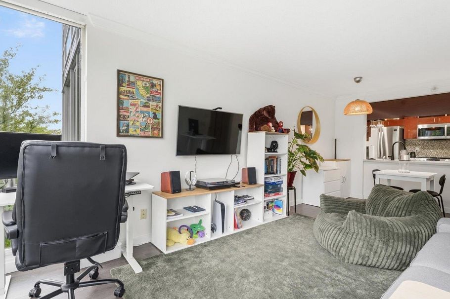 502 1033 Marinaside Crescent Vancouver, BC - 9