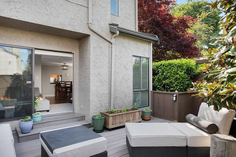 21 230 W 14th Street North Vancouver, BC - 17