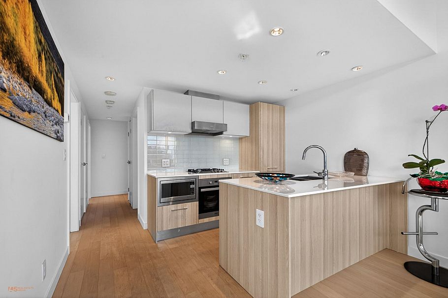 312 2220 Kingsway Vancouver, BC - 8