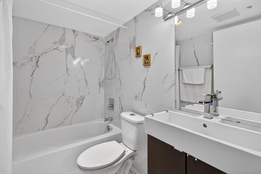 1005 811 Helmcken Street Vancouver, BC - 20