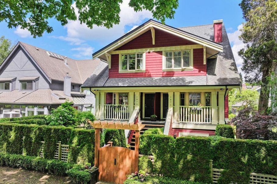 1875 W 13 Avenue Vancouver, BC - 25