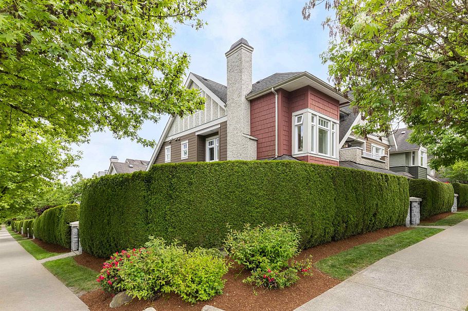 4490 W 8th Avenue Vancouver, BC - 33