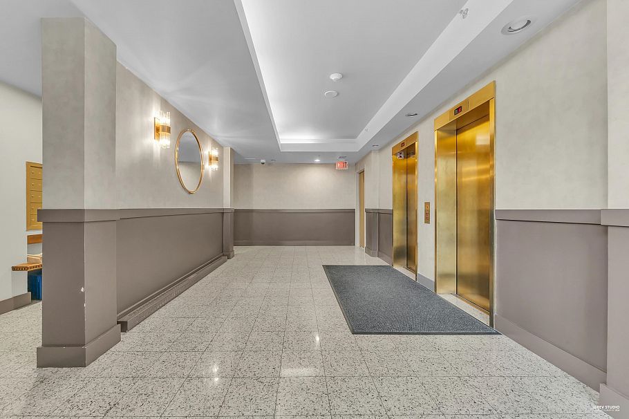 801 140 E 14 Street North Vancouver, BC - 33