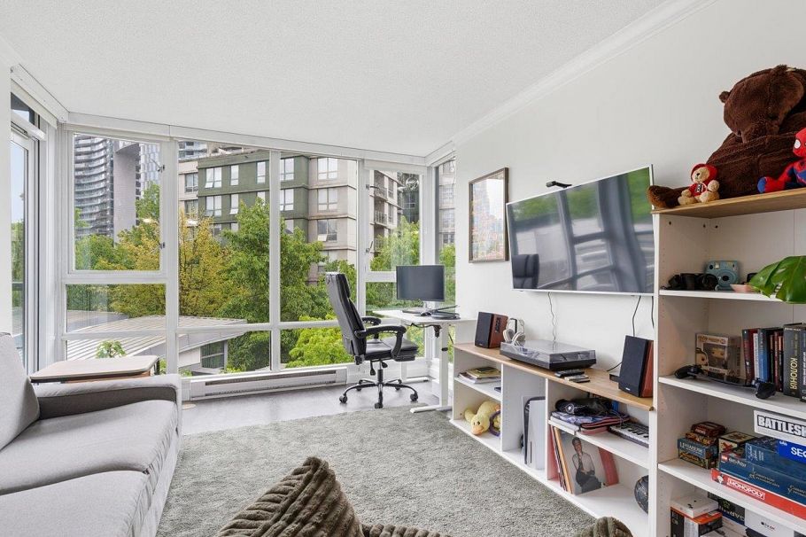 502 1033 Marinaside Crescent Vancouver, BC - 8