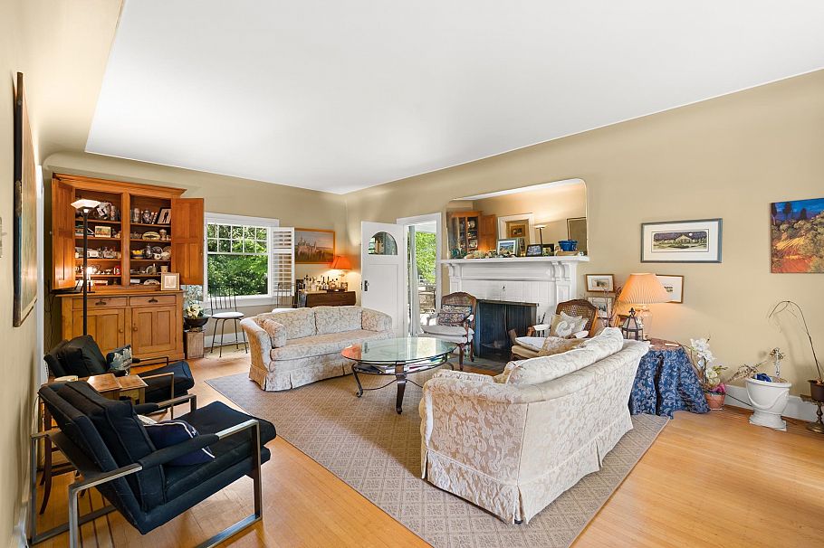 5662 Laburnum Street Vancouver, BC - 4