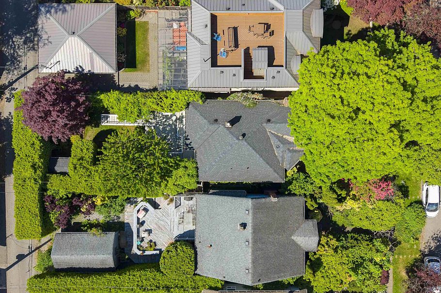 4518 W 12th Avenue Vancouver, BC - 18