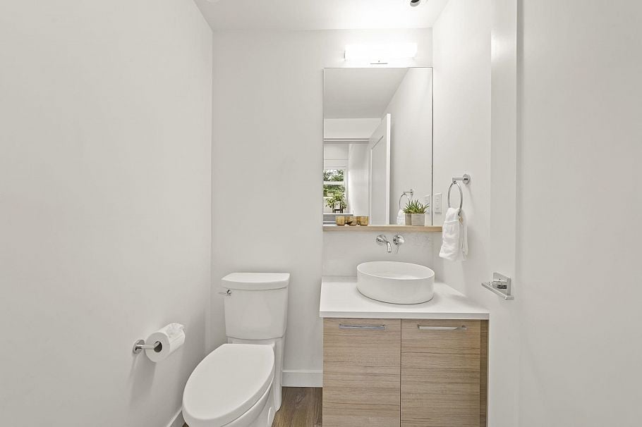 7 856 Orwell Street North Vancouver, BC - 14