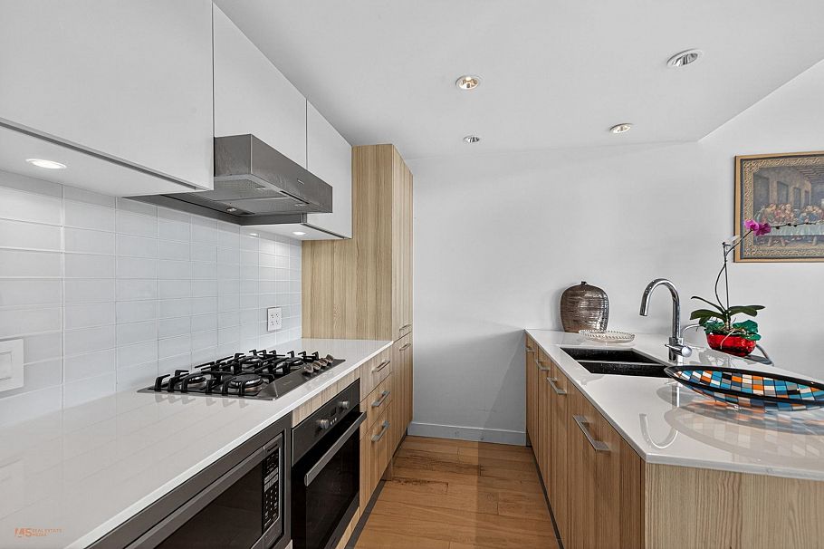 312 2220 Kingsway Vancouver, BC - 6