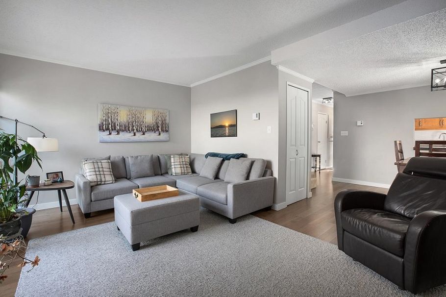 21 230 W 14th Street North Vancouver, BC - 18