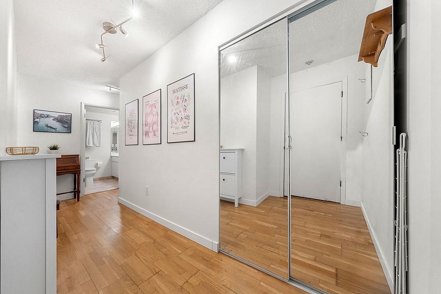 208 1266 W 13th Avenue Vancouver, BC - 31