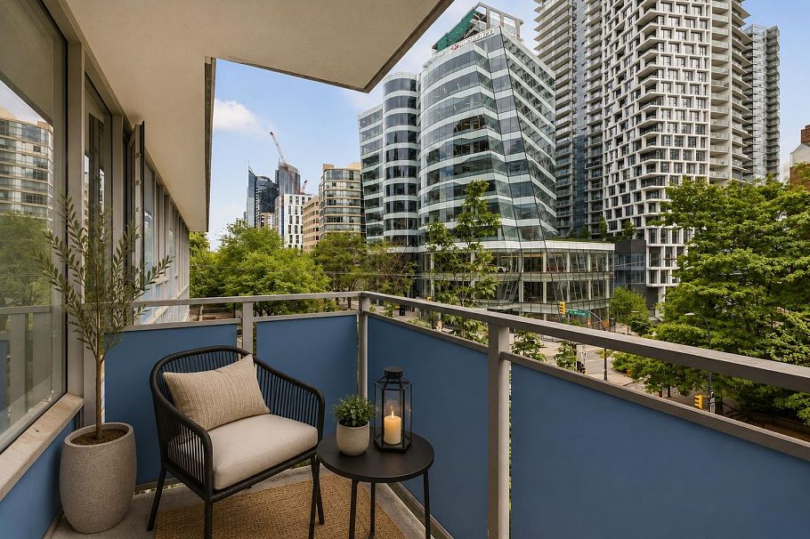 606 1009 Harwood Street Vancouver, BC - 10