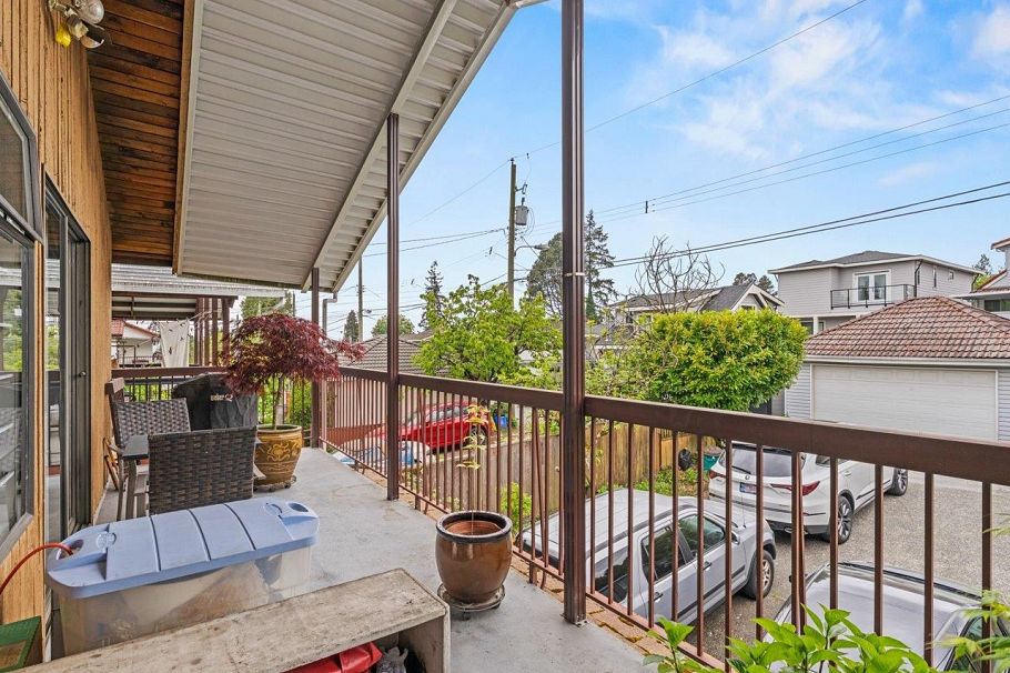 7611 Oak Street Vancouver, BC - 13