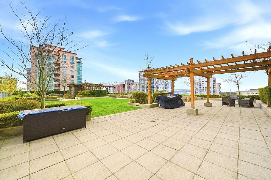 705 135 E 17th Street North Vancouver, BC - 26
