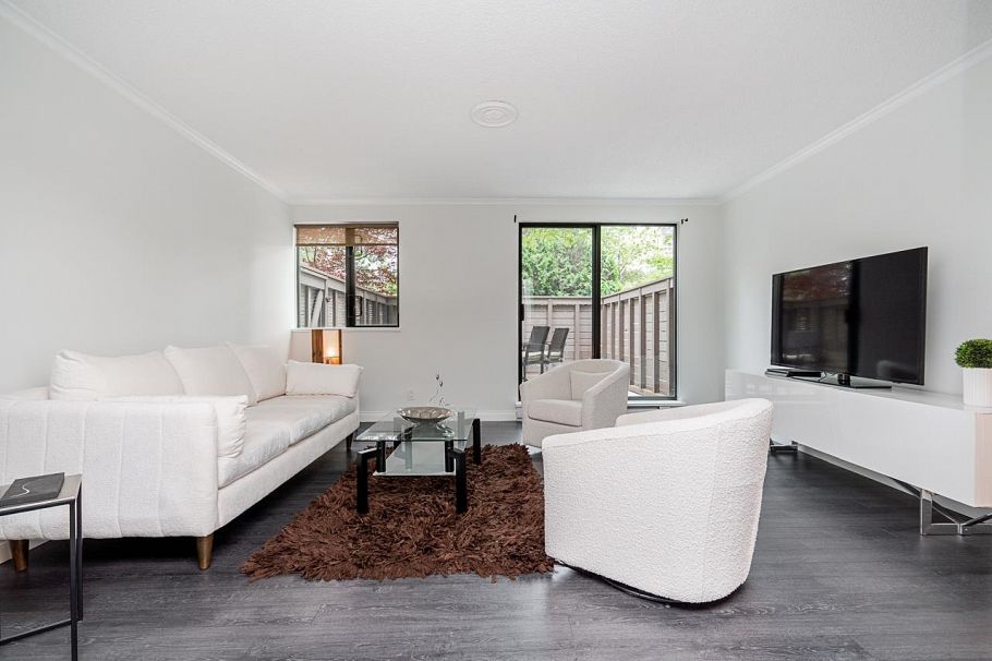 697 Moberly Road Vancouver, BC - 8