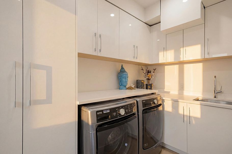919 E 4th Street North Vancouver, BC - 34