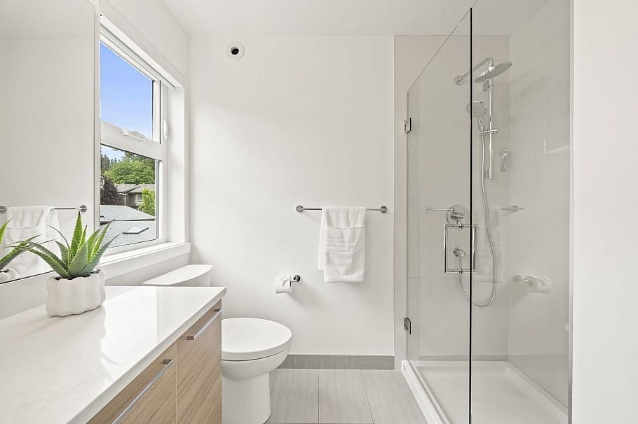 7 856 Orwell Street North Vancouver, BC - 19