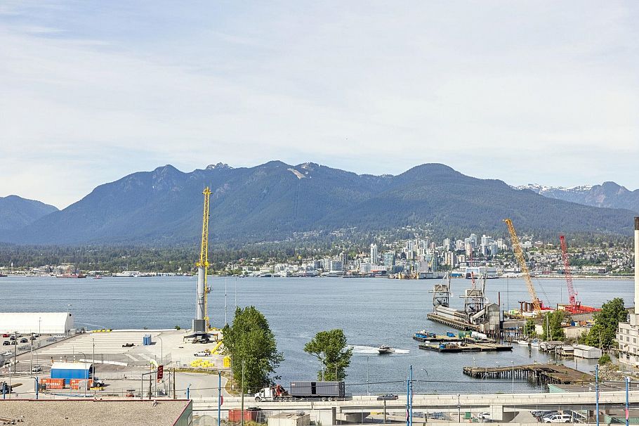 902 933 E Hastings Street Vancouver, BC - 11