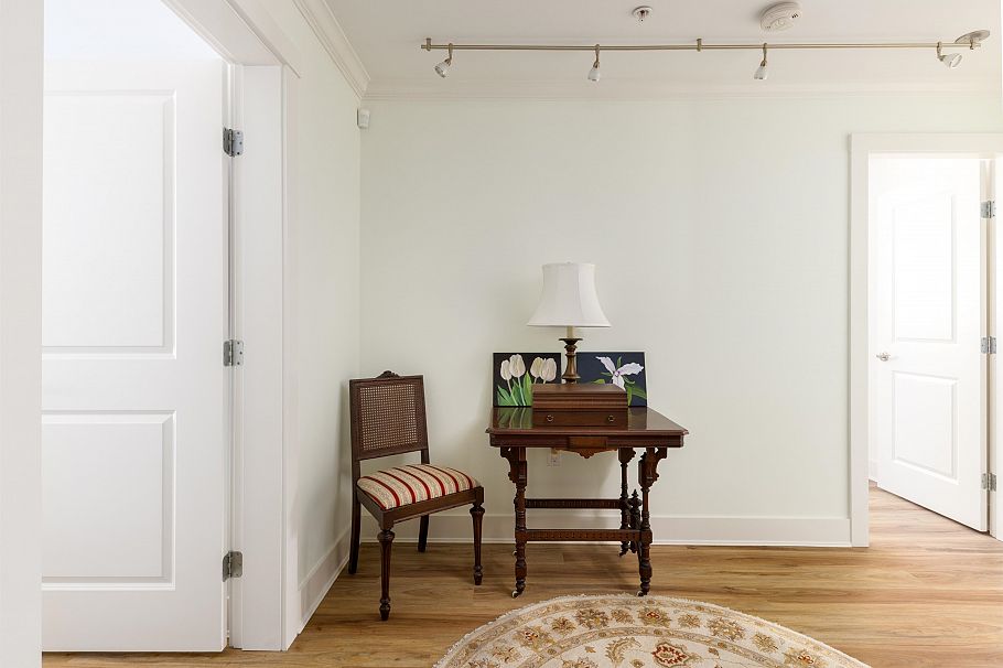 4490 W 8th Avenue Vancouver, BC - 18