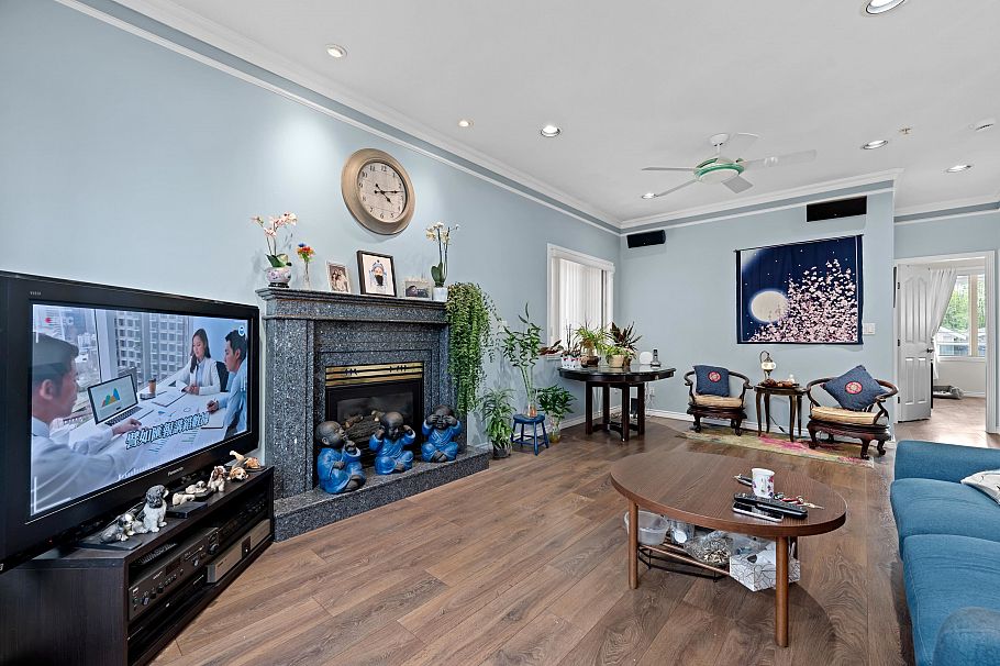 104 E 63rd Avenue Vancouver, BC - 6