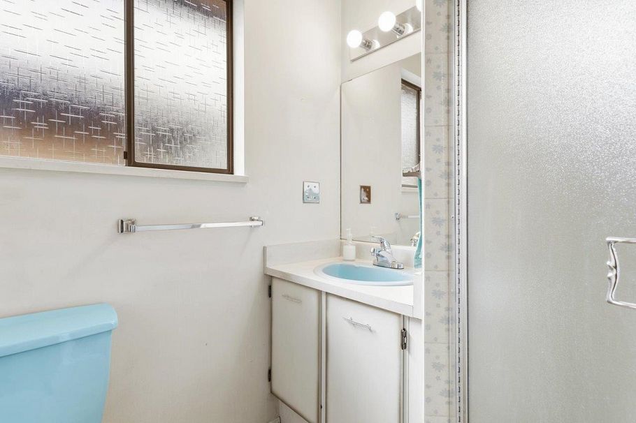 7611 Oak Street Vancouver, BC - 18