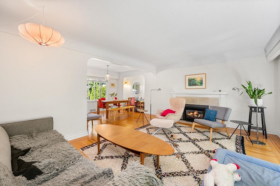 2323 W 23rd Avenue Vancouver, BC - 2