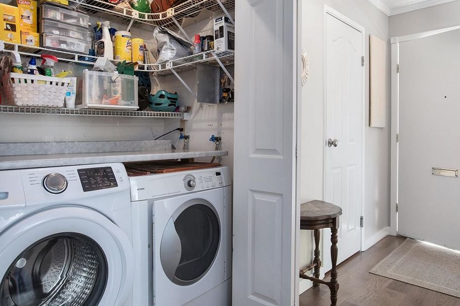 21 230 W 14th Street North Vancouver, BC - 21