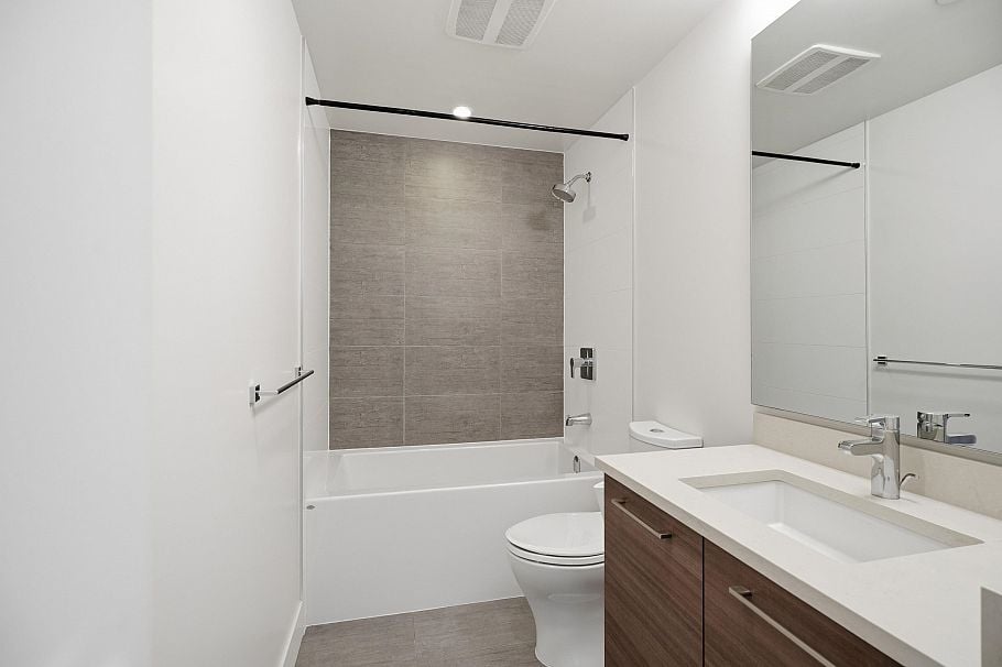 515 8580 River District Crossing Vancouver, BC - 24