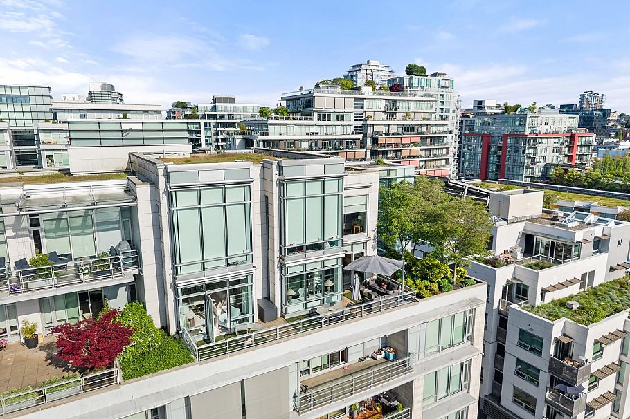 801 77 Walter Hardwick Avenue Vancouver, BC - 1
