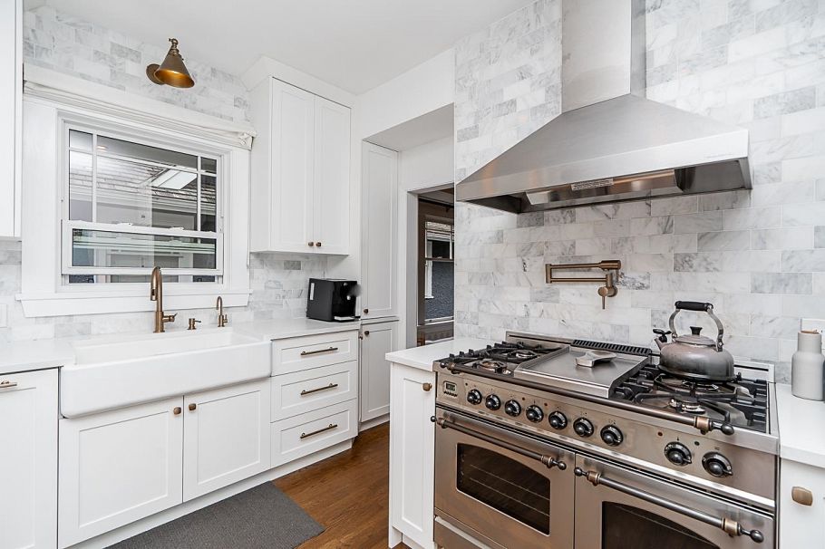 2230 Waterloo Street Vancouver, BC - 10