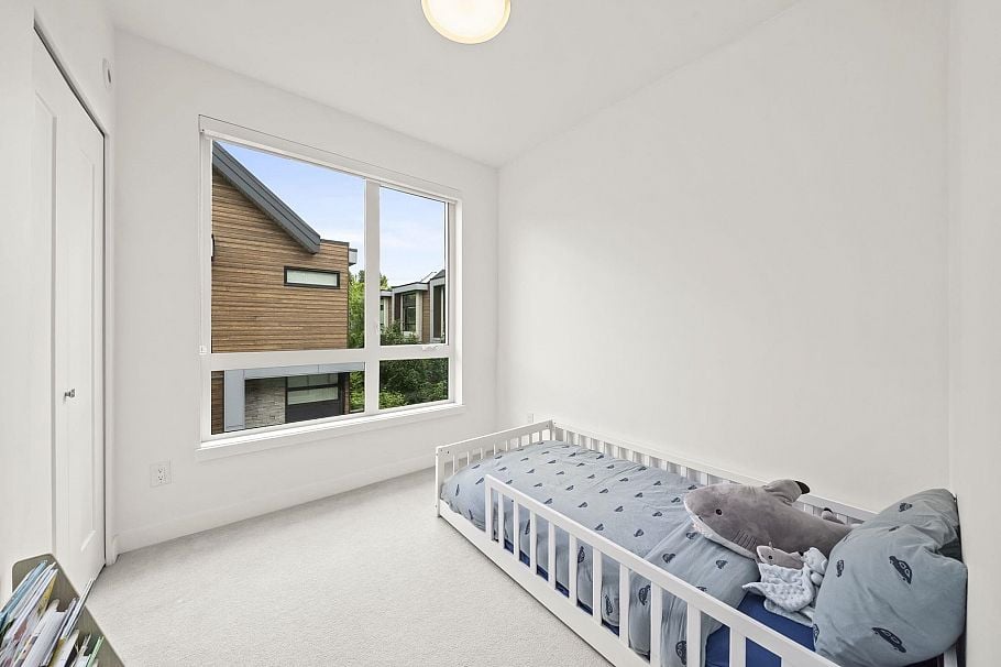 7 856 Orwell Street North Vancouver, BC - 15