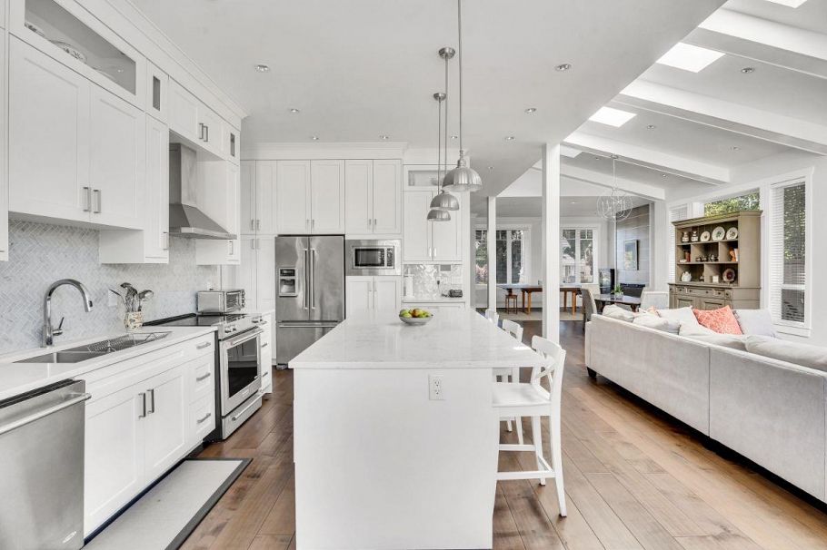 738 E 13th Street North Vancouver, BC - 4