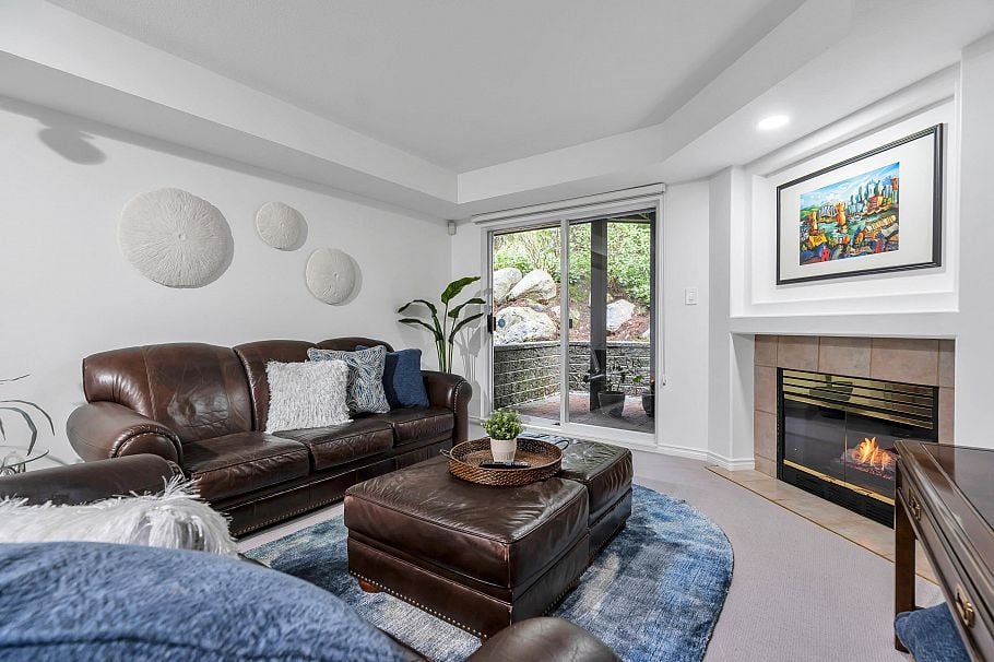 1102 Strathaven Drive North Vancouver, BC - 18