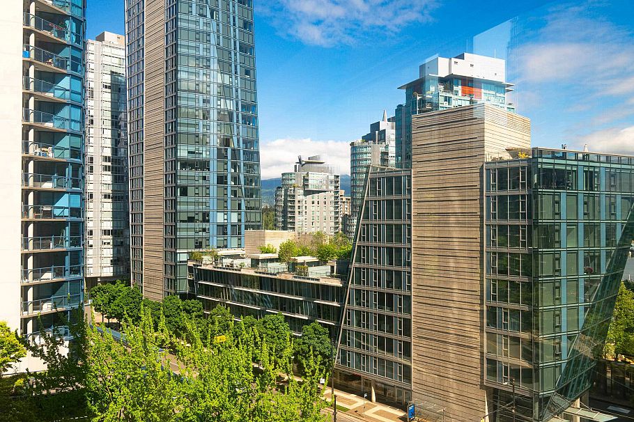 502 1333 W Georgia Street Vancouver, BC - 23